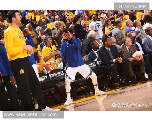 勇士与热火激战正酣精彩瞬间回顾与分析尽在QQ国语直播中